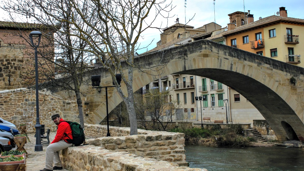 Puente románico de Estella :: Descubre Navarra, Turismo en Navarra