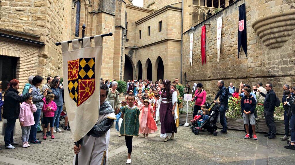 Fiestas Medievales de Olite :: Disfruta Navarra, Turismo en Navarra