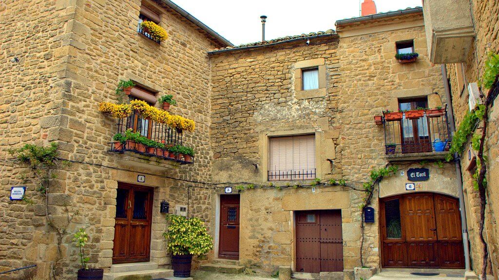 Casas típicas de Ujué, Navarra :: Descubre Navarra, Turismo en Navarra