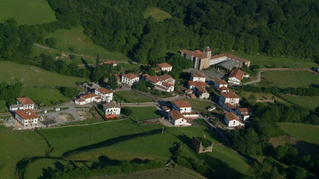 Vista aérea de Urdazubi-Urdax :: Descubre Navarra, Turismo en Navarra